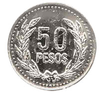 Reverso de la moneda de 50 pesos de 2007, con la denominación “50” en números arábigos, debajo la palabra “PESOS” y el conjunto rodeando de una corona de laurel abierta