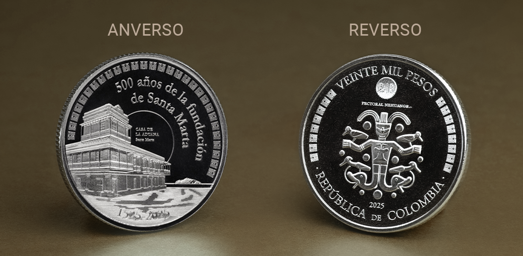 Fotografía de la moneda por el anverso y el reverso. La moneda es plateada