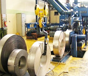 Fotografía de laminador Schmitz. Sistema reversible de laminación en frío.