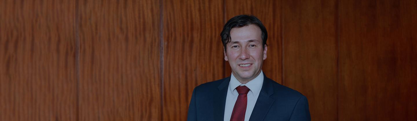 Fotografía a color de Andrés Murcia,  Subgerente Monetaria y de Inversiones Internacionales